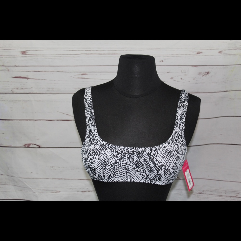 XHILIRATION Animal Print Bikini Top Swim Wear Bra